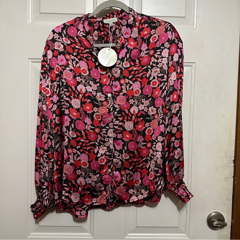 Chenault Pink Floral Long Sleeve Size‎ Small Button Up Blouse